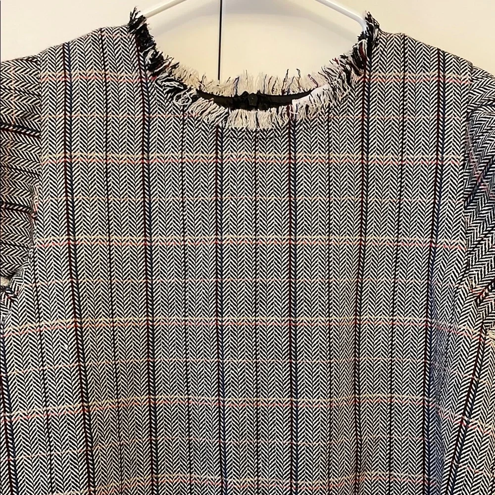 THML herringbone tweed fringe top. Size S. - Picture 3 of 16